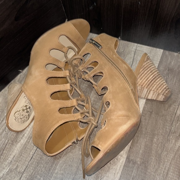 VINCE CAMUTO Caged Open Toe Booties - Picture 3 of 6